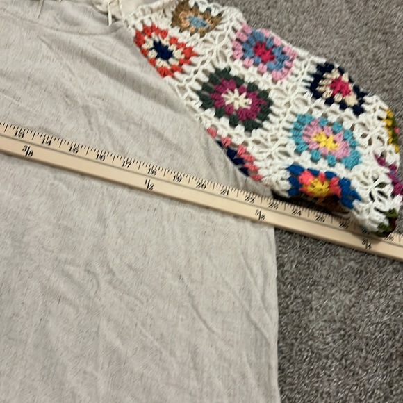EUC Women’s UMGEE $70 Linen Blend Crochet Sleeve Top Plus Size 1XL Boho Beach - Picture 15 of 16